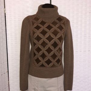 Banana Republic turtle neck sweater w/suede Sz S